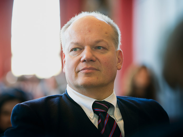 Prof. Dr. Rolf Sethe