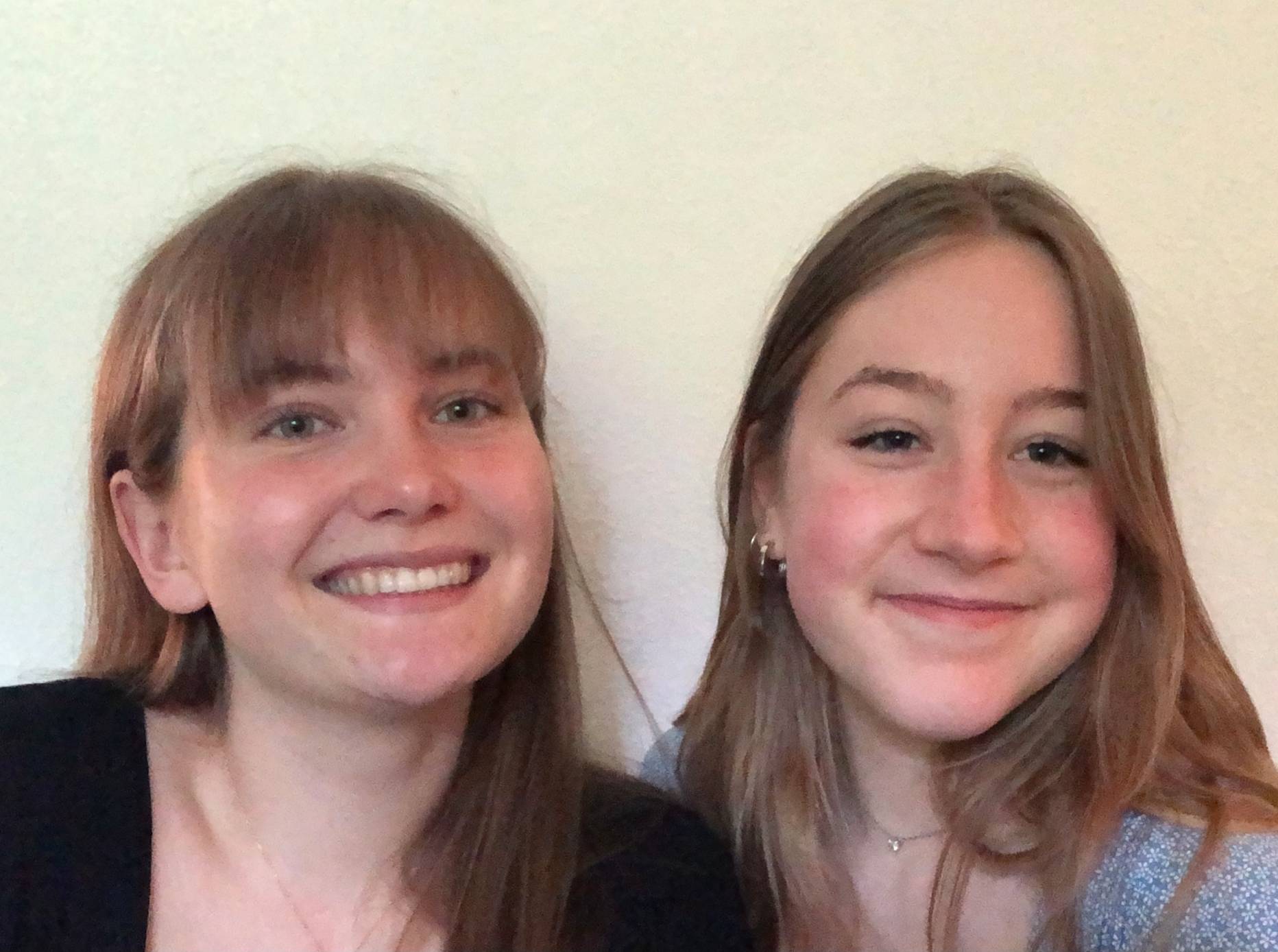 Portrait of the former school students Tamara and Nanna
